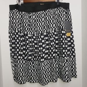 🆕️Maree pour toi skirt black and white size 12-14